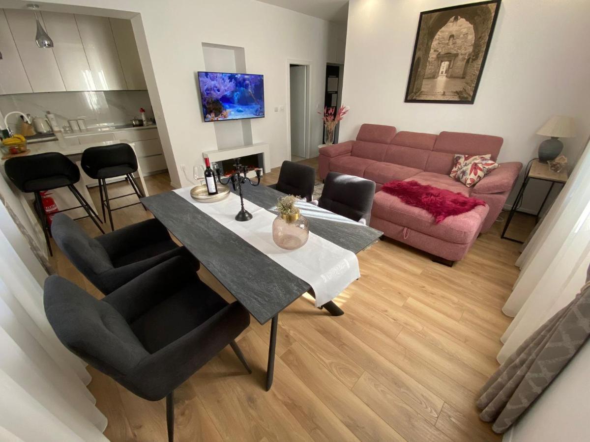 Apartment In The City Center Split Exterior photo
