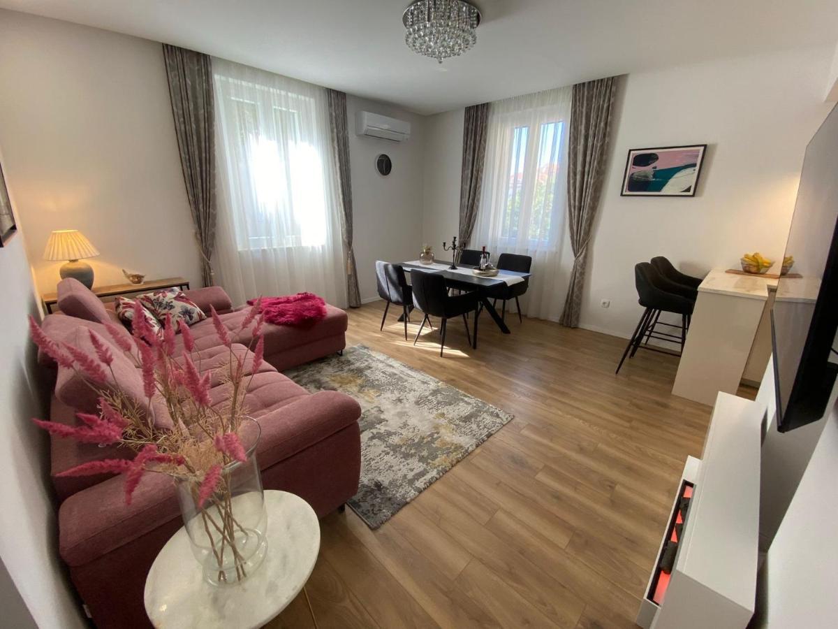 Apartment In The City Center Split Exterior photo